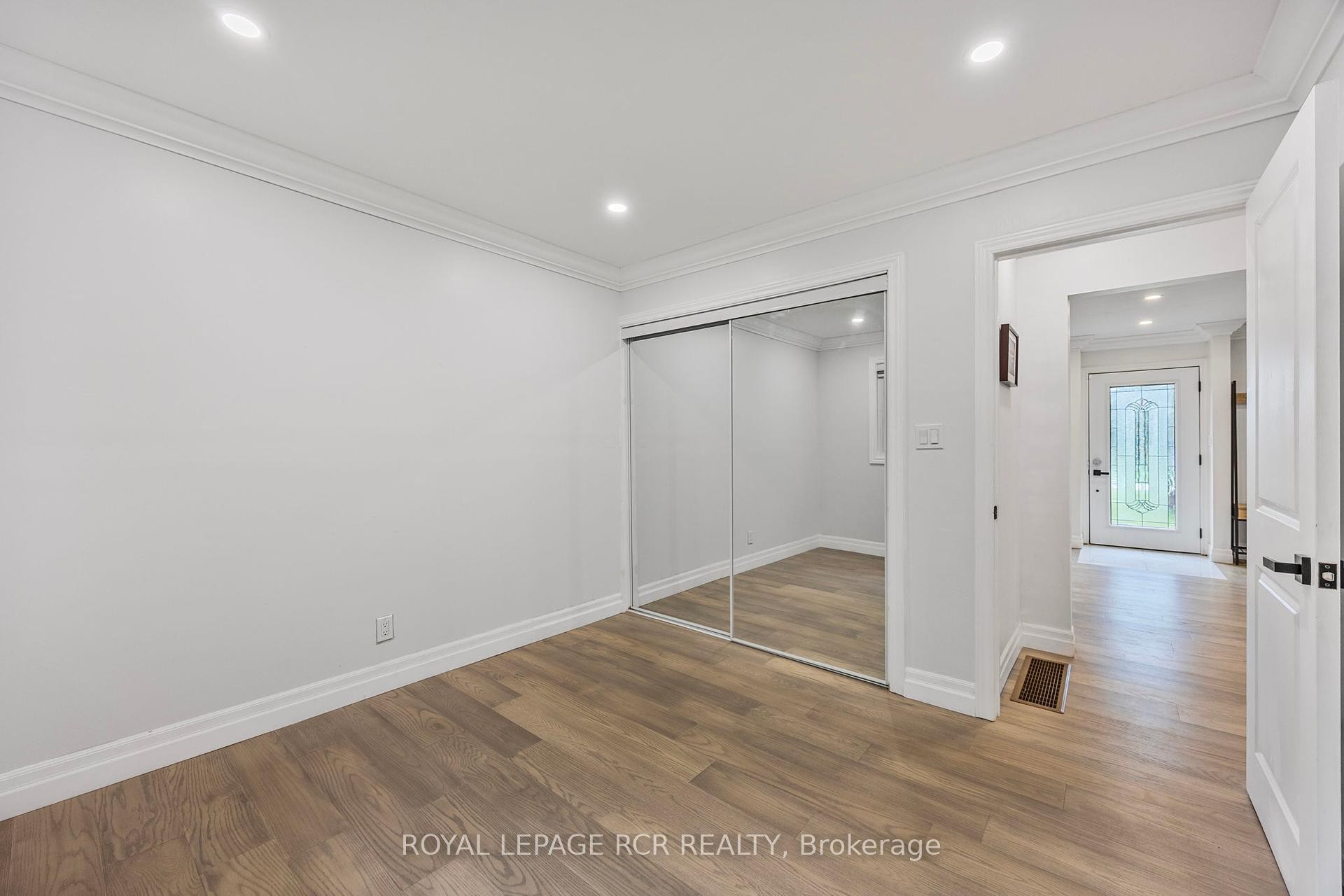 









61


William

Street East,
Caledon,




ON
L7K 1N7

