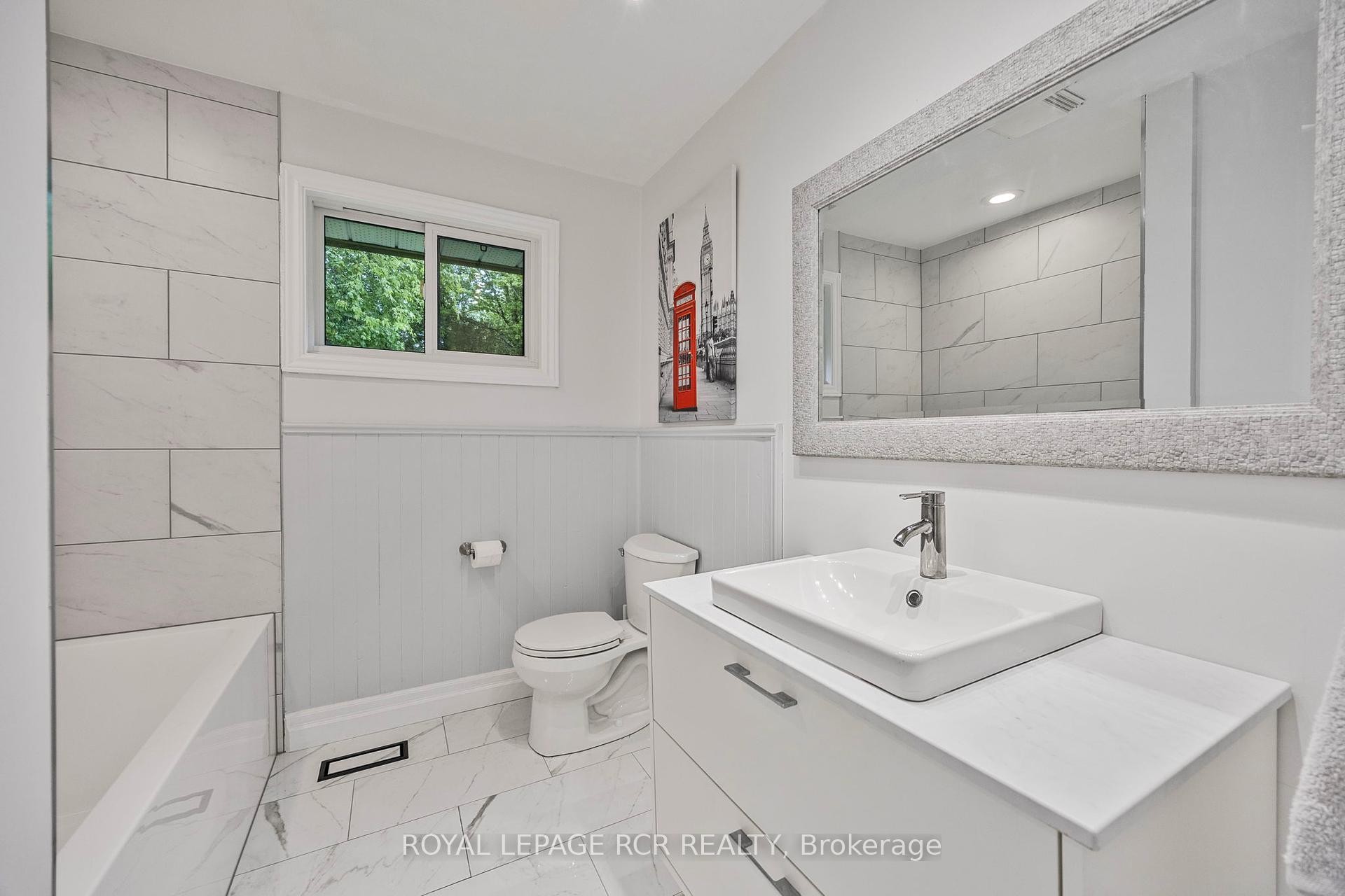 









61


William

Street East,
Caledon,




ON
L7K 1N7

