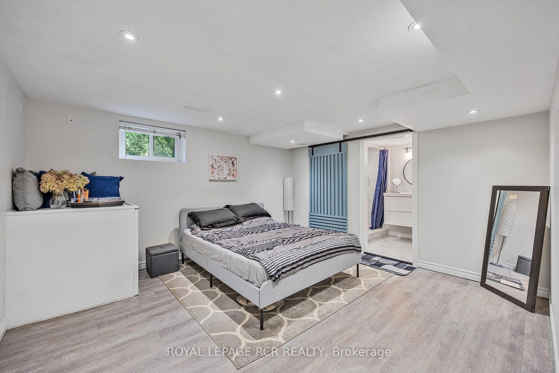 









61


William

Street East,
Caledon,




ON
L7K 1N7


