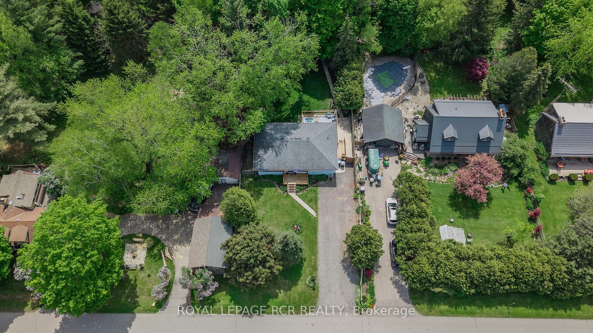 









61


William

Street East,
Caledon,




ON
L7K 1N7

