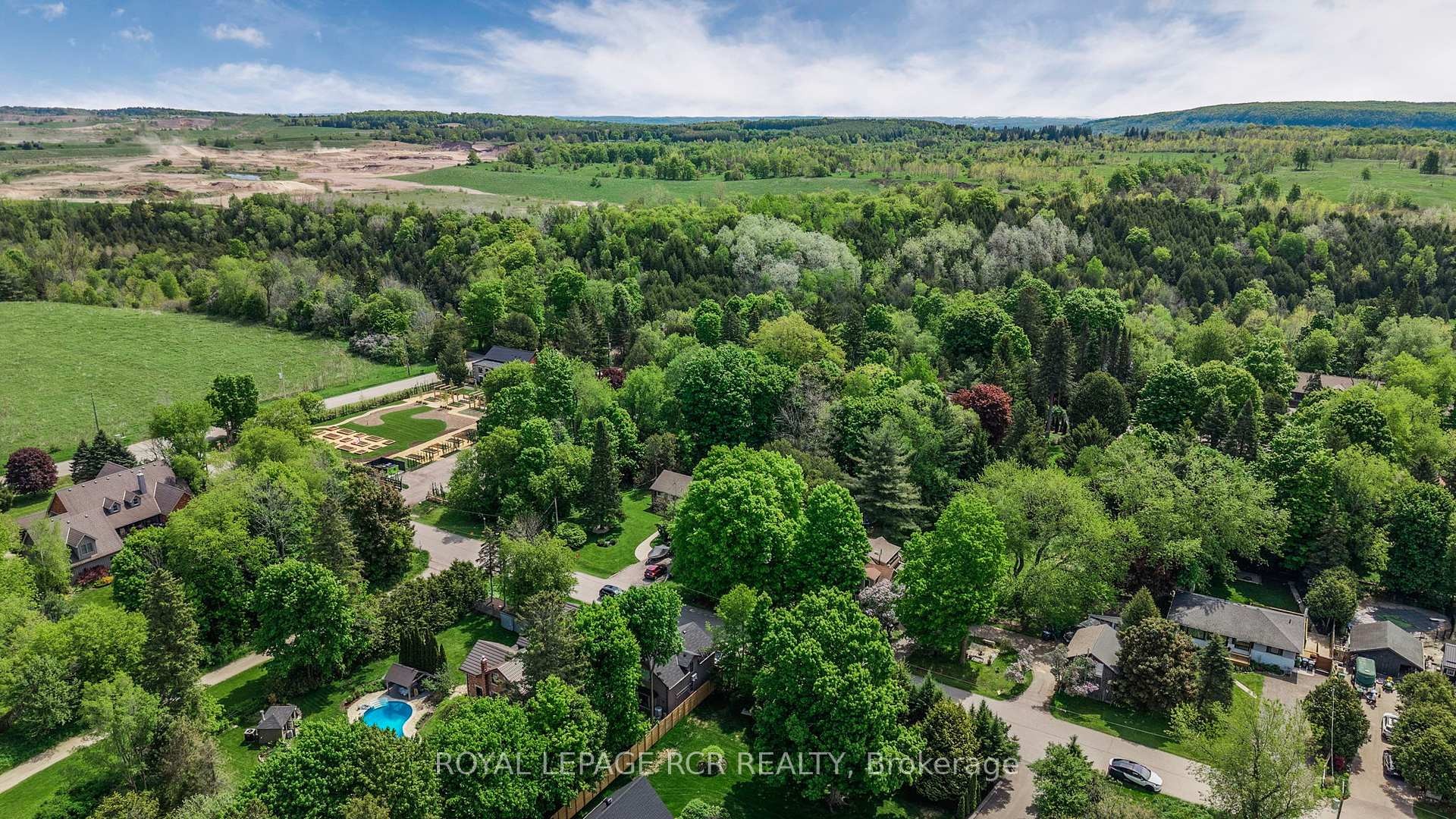 









61


William

Street East,
Caledon,




ON
L7K 1N7

