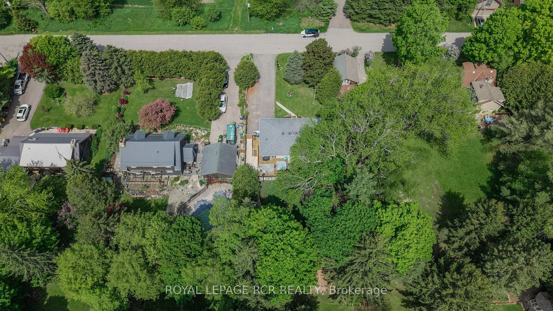 









61


William

Street East,
Caledon,




ON
L7K 1N7


