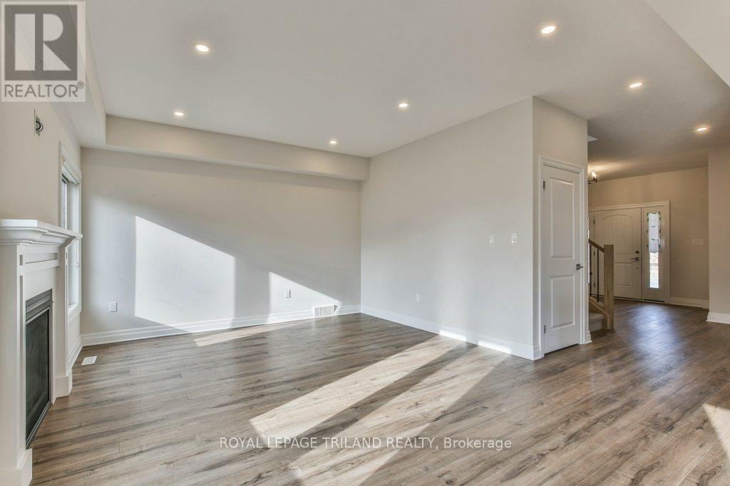 












83 GREENE STREET

,
South Huron (Exeter),




Ontario
N0M1S2

