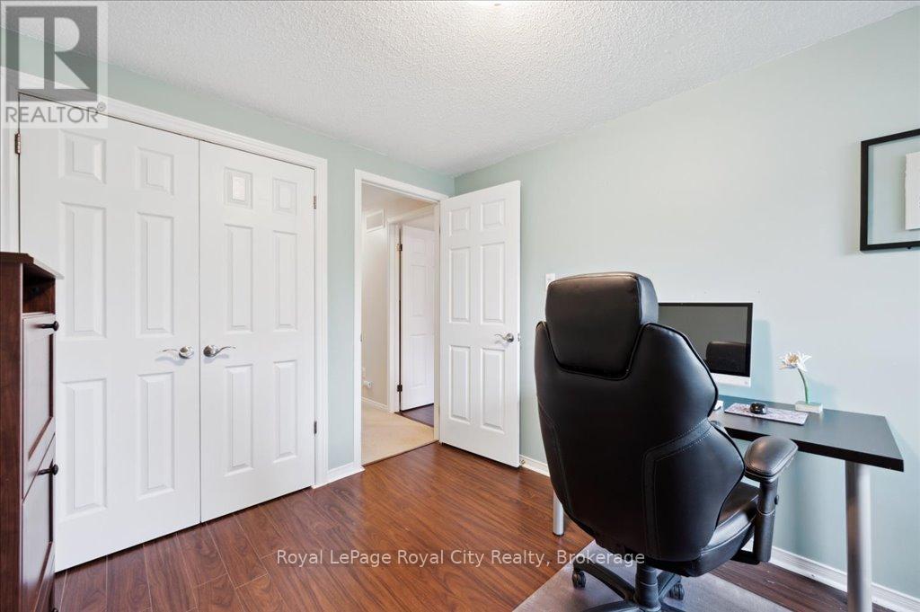












57 - 240 LONDON ROAD W

,
Guelph (Exhibition Park),




Ontario
N1H8N8

