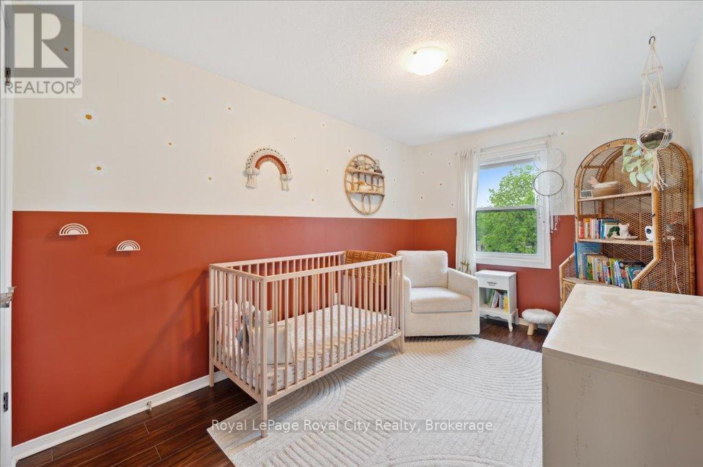 












57 - 240 LONDON ROAD W

,
Guelph (Exhibition Park),




Ontario
N1H8N8

