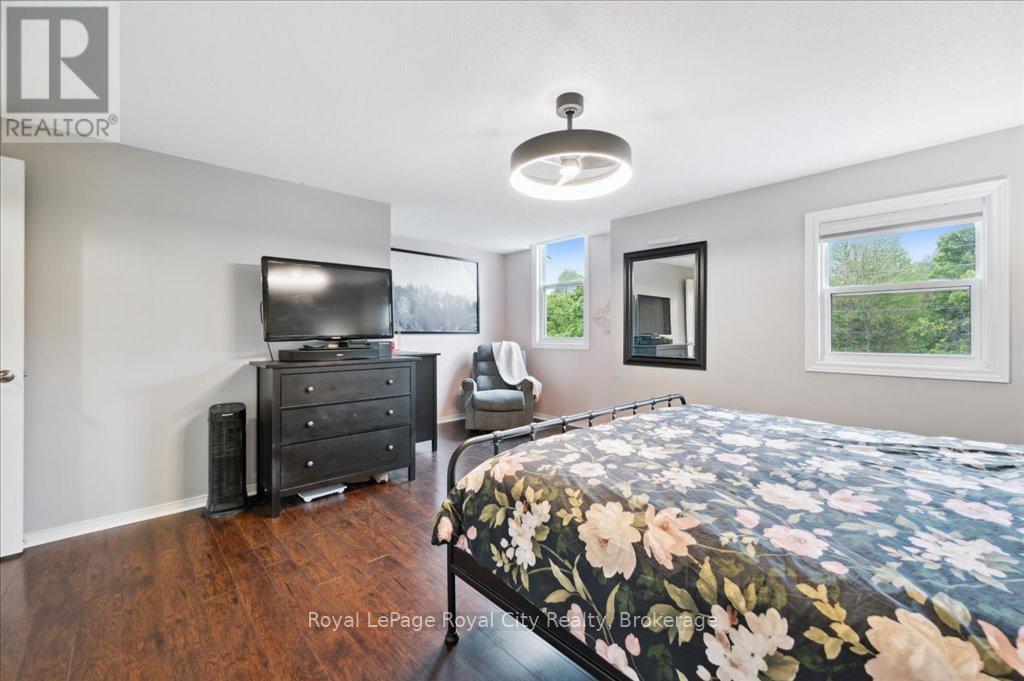 












57 - 240 LONDON ROAD W

,
Guelph (Exhibition Park),




Ontario
N1H8N8


