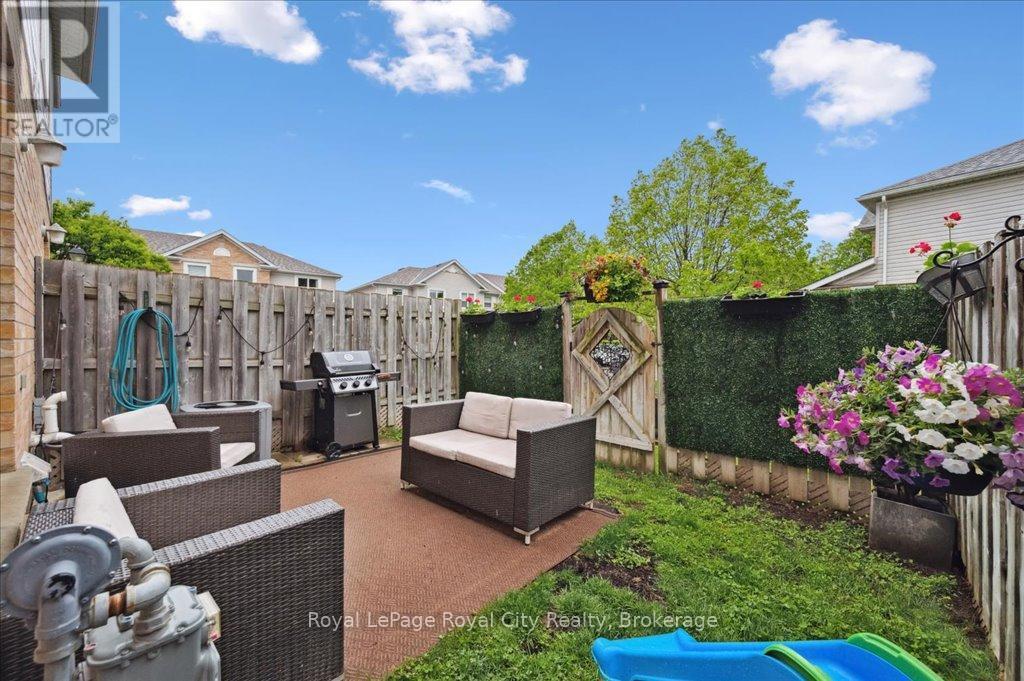 












57 - 240 LONDON ROAD W

,
Guelph (Exhibition Park),




Ontario
N1H8N8

