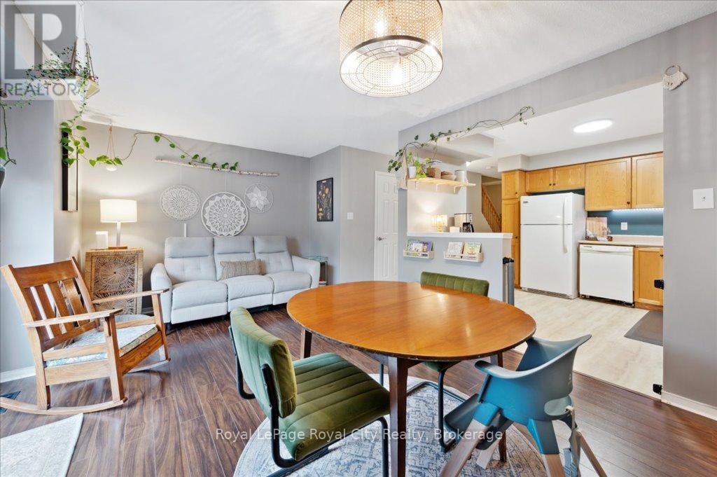 












57 - 240 LONDON ROAD W

,
Guelph (Exhibition Park),




Ontario
N1H8N8

