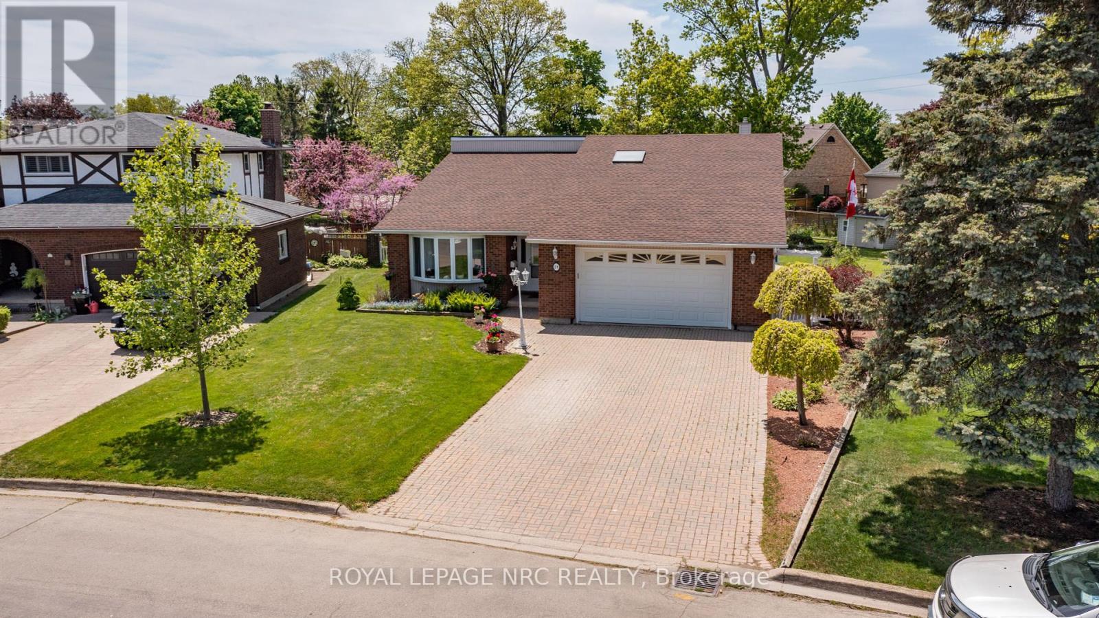 












29 MICHAEL DRIVE N

,
Port Colborne (Sugarloaf),




Ontario
L3K3C4

