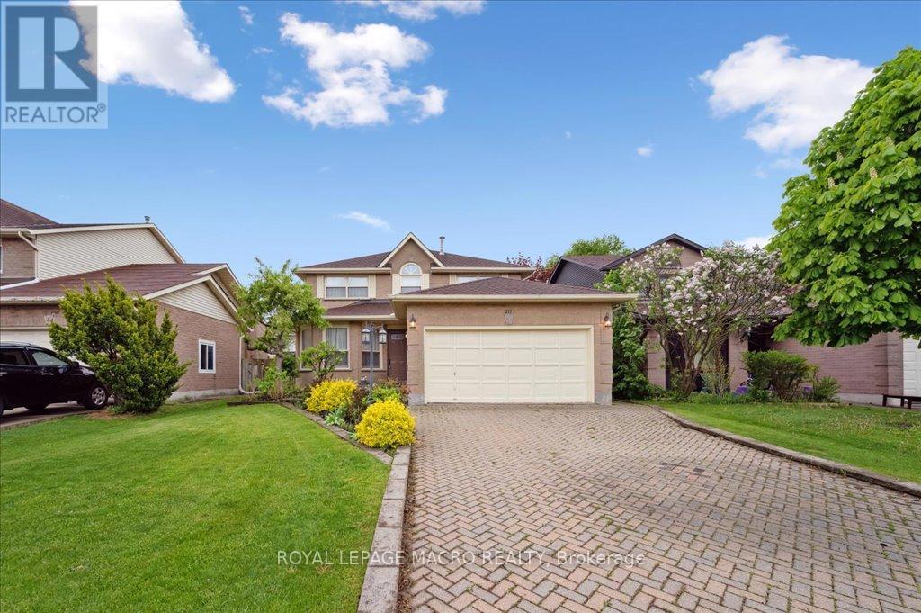 












211 RUSHDALE DRIVE

,
Hamilton,




Ontario
L8W2Z5

