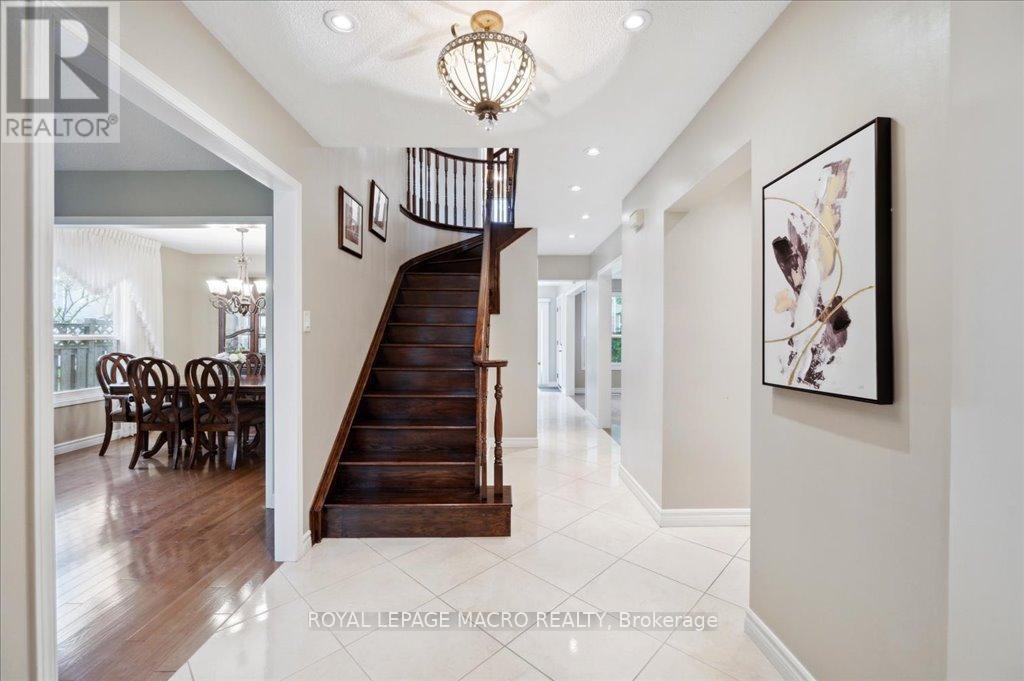 












211 RUSHDALE DRIVE

,
Hamilton,




Ontario
L8W2Z5

