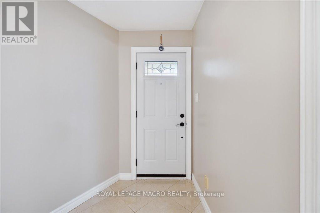 












211 RUSHDALE DRIVE

,
Hamilton,




Ontario
L8W2Z5


