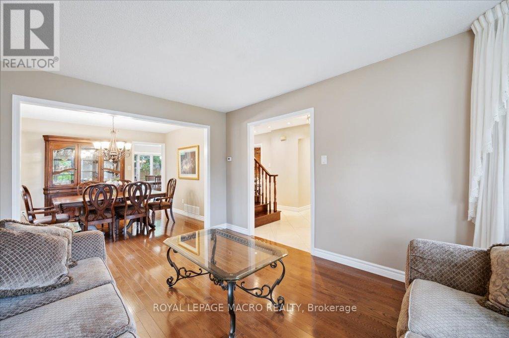 












211 RUSHDALE DRIVE

,
Hamilton,




Ontario
L8W2Z5

