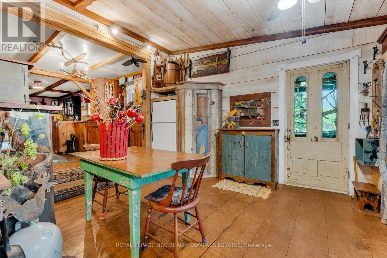












4034 VICTORIA AVENUE

,
Lincoln (Lincoln-Jordan/Vineland),




Ontario
L0R2C0

