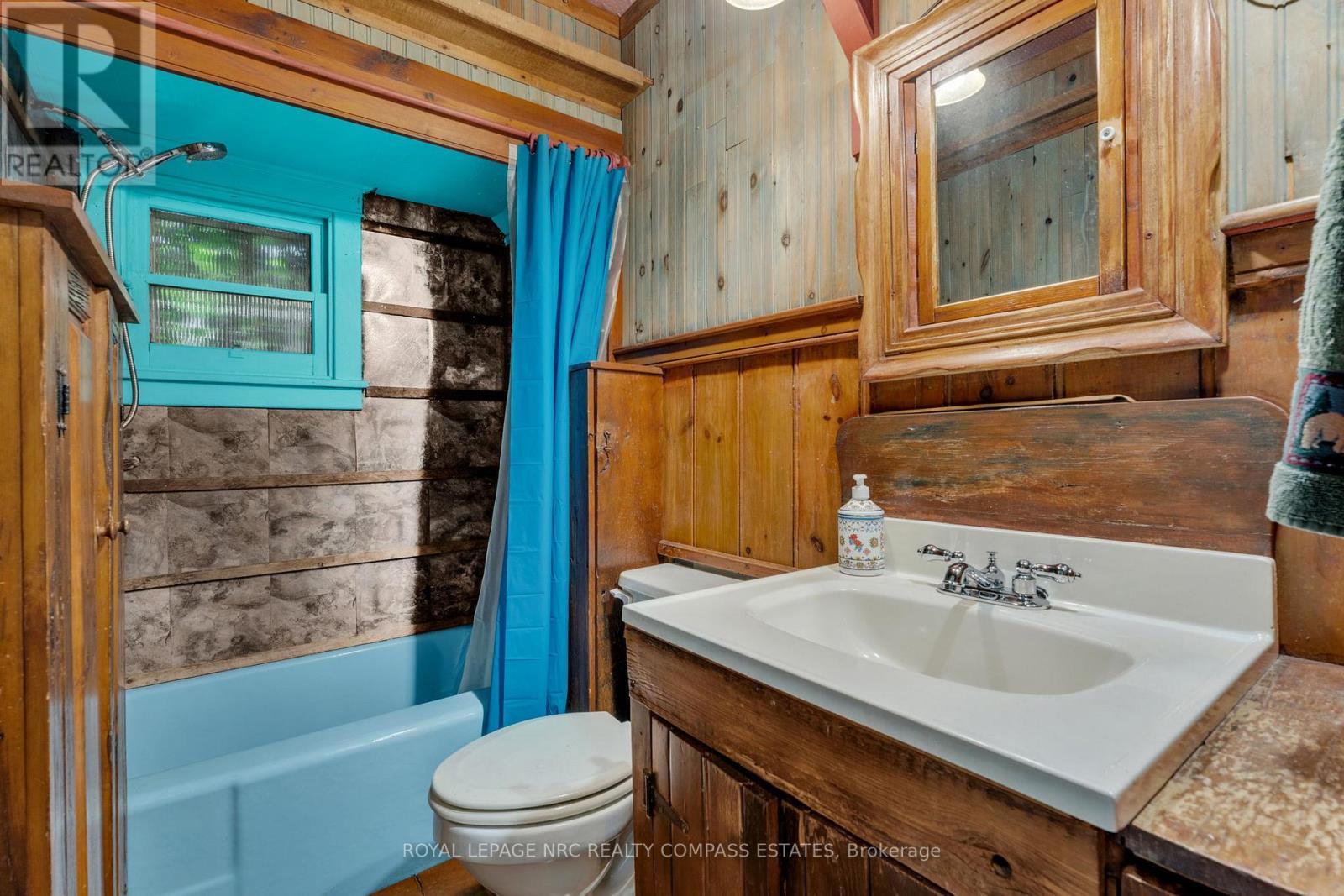 












4034 VICTORIA AVENUE

,
Lincoln (Lincoln-Jordan/Vineland),




Ontario
L0R2C0

