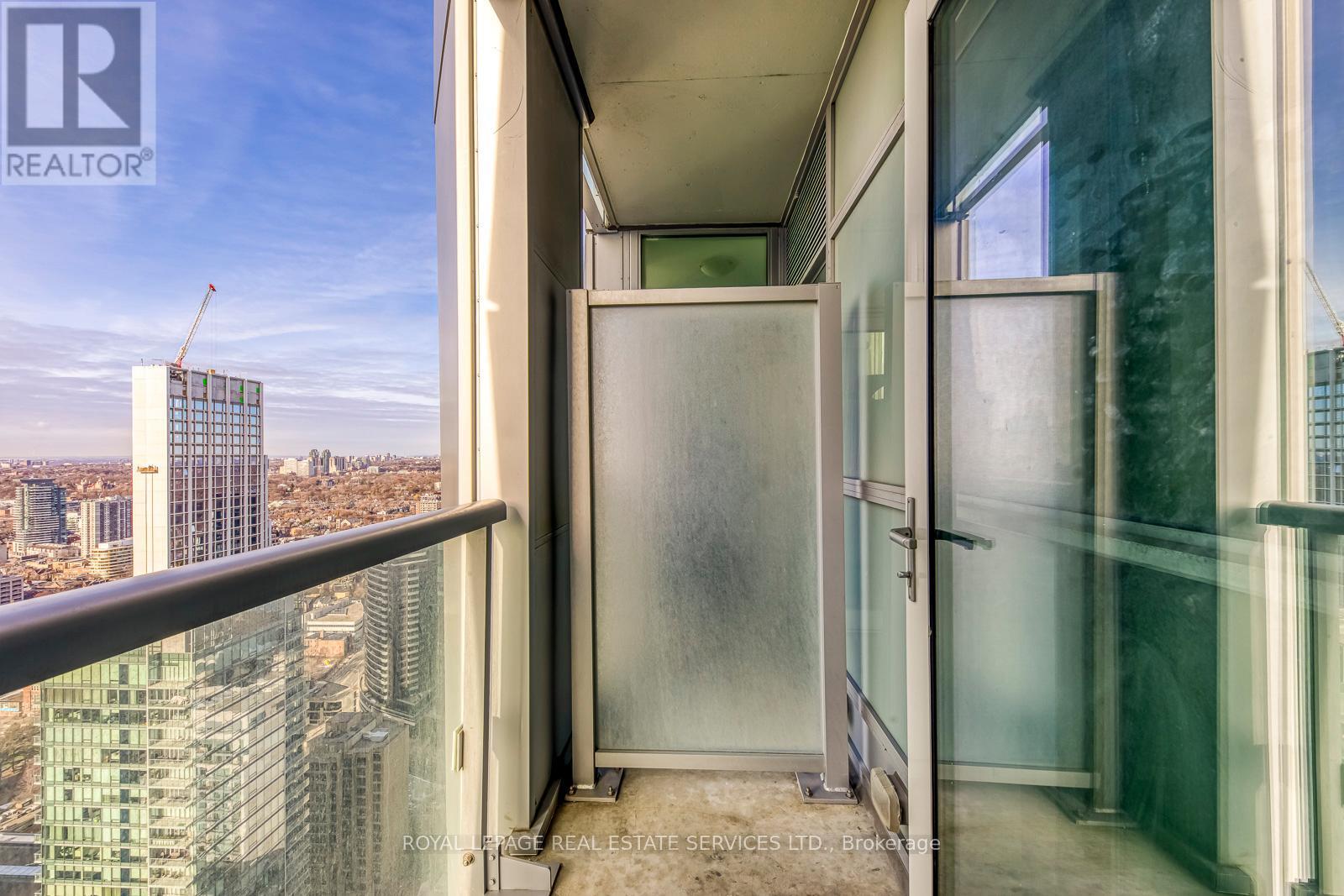 












3903 - 1 YORKVILLE AVENUE

,
Toronto,




Ontario
M4W0B1

