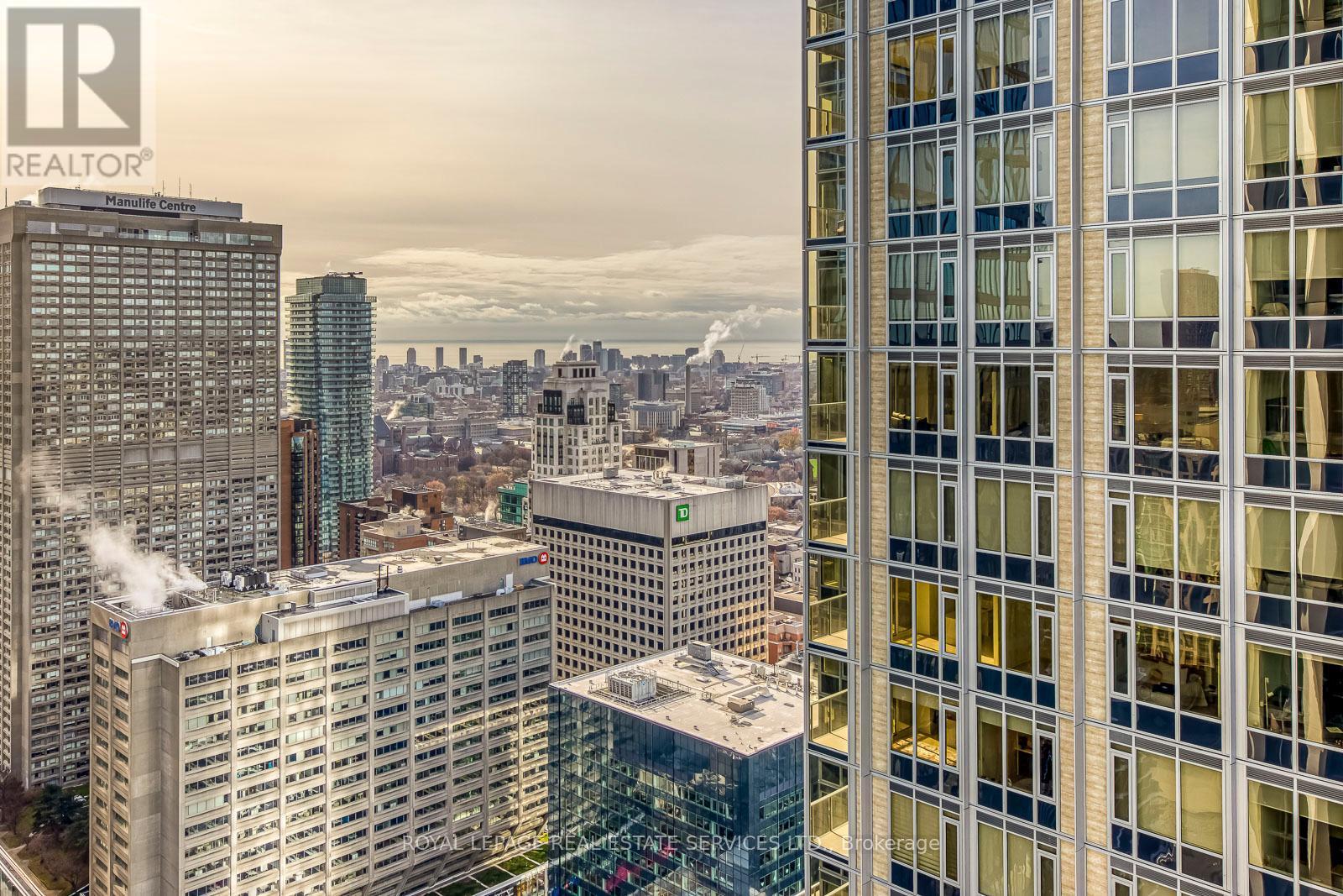 












3903 - 1 YORKVILLE AVENUE

,
Toronto,




Ontario
M4W0B1

