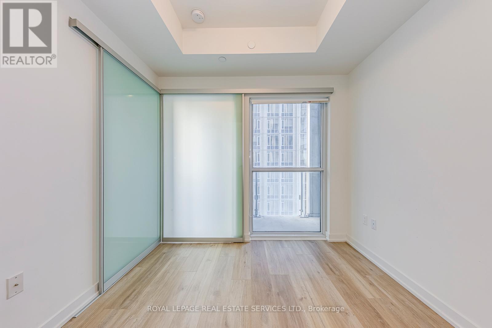 












3903 - 1 YORKVILLE AVENUE

,
Toronto,




Ontario
M4W0B1

