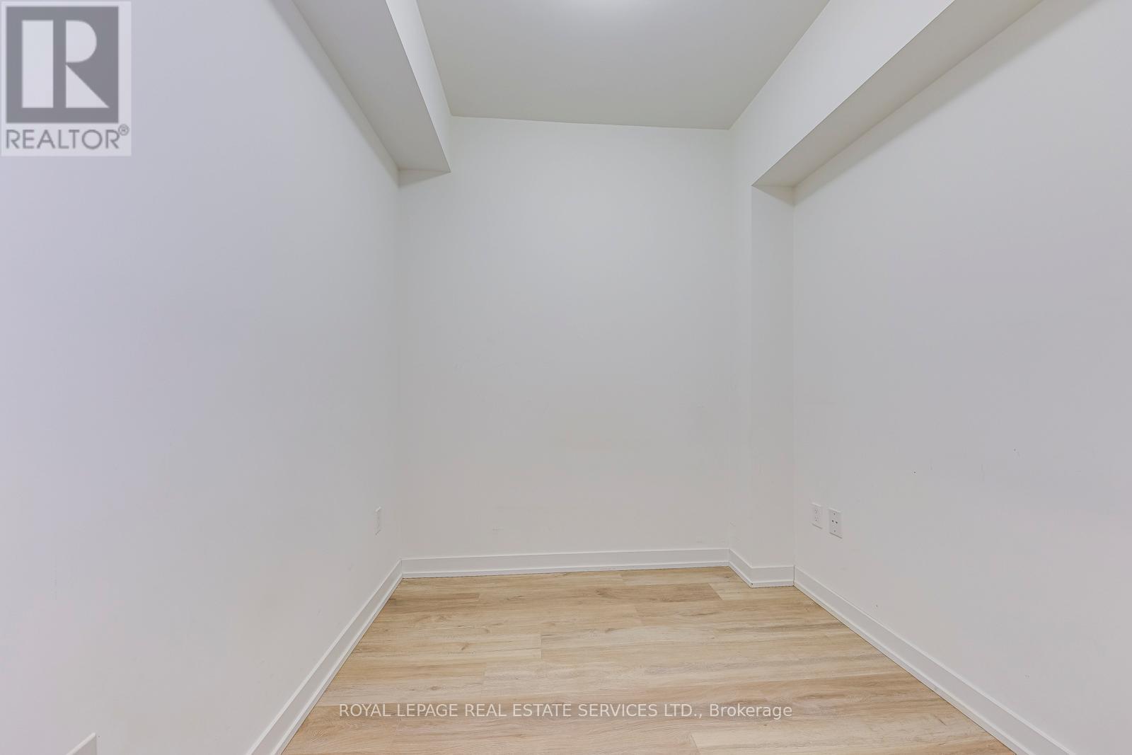 












3903 - 1 YORKVILLE AVENUE

,
Toronto,




Ontario
M4W0B1

