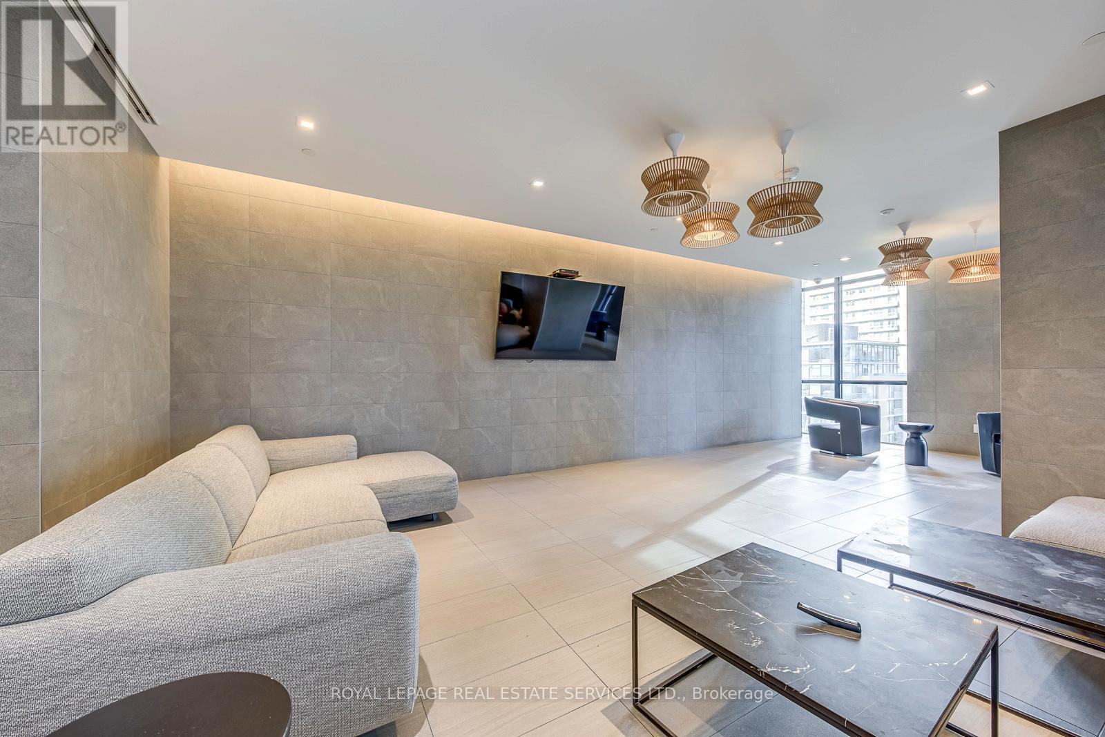 












3903 - 1 YORKVILLE AVENUE

,
Toronto,




Ontario
M4W0B1

