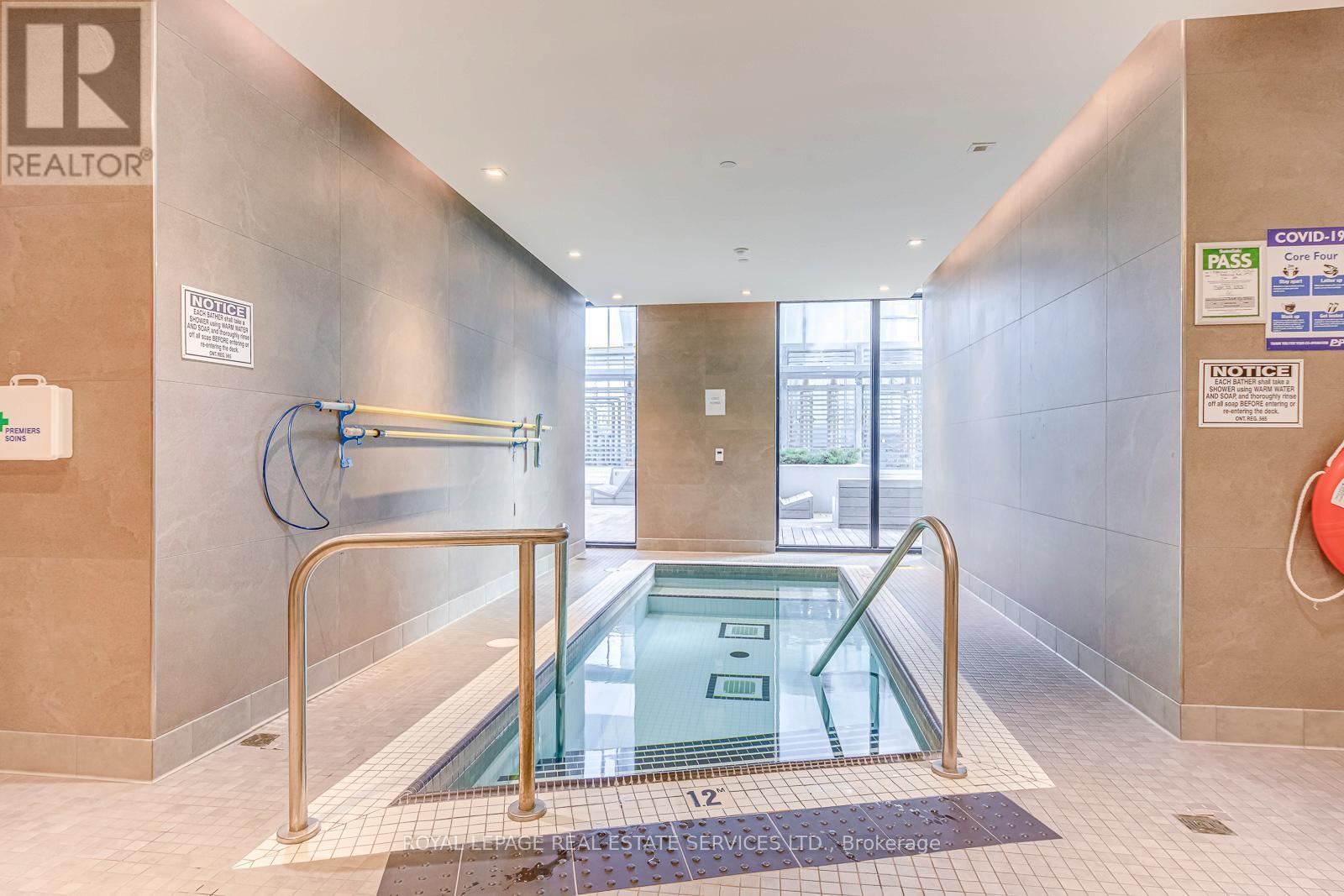 












3903 - 1 YORKVILLE AVENUE

,
Toronto,




Ontario
M4W0B1

