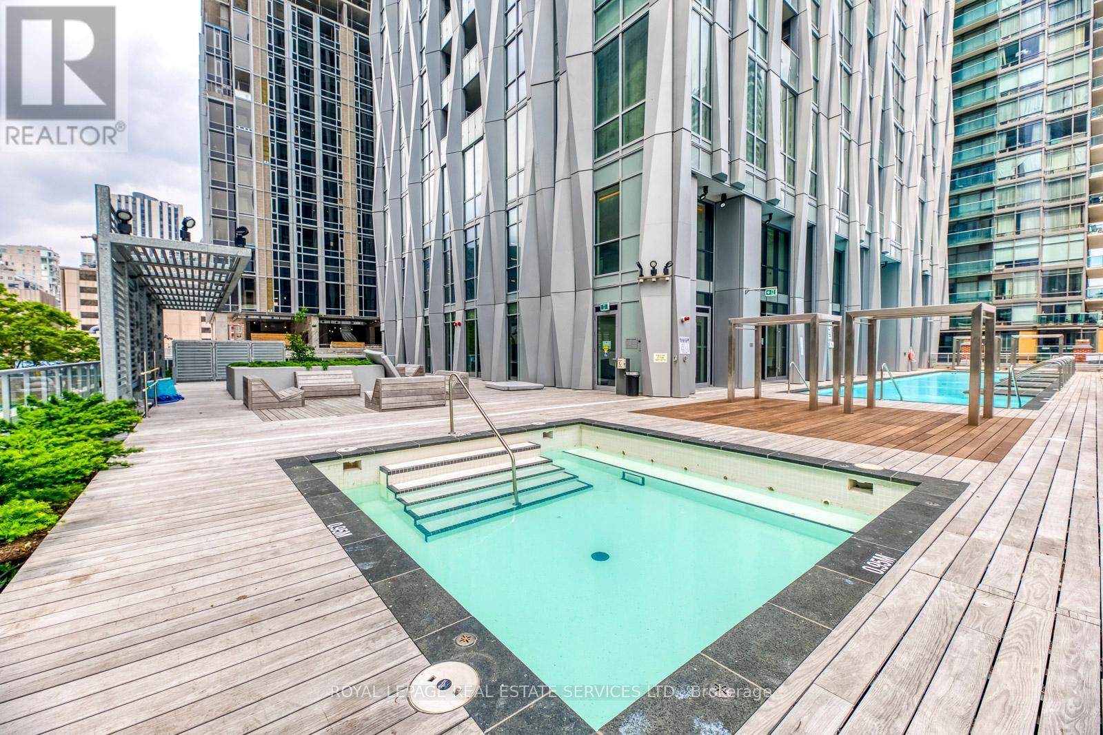 












3903 - 1 YORKVILLE AVENUE

,
Toronto,




Ontario
M4W0B1

