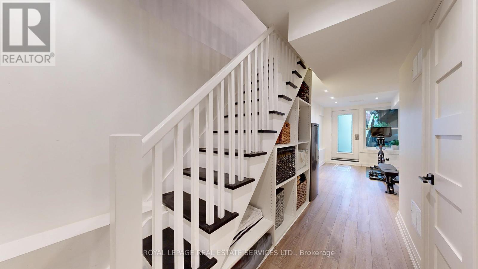












149 LANGFORD AVENUE

,
Toronto,




Ontario
M4J3E5

