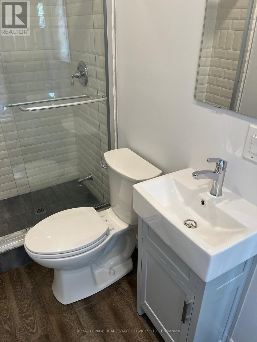 












MAIN - 40 BONNIE BRAE BOULEVARD

,
Toronto,




Ontario
M4J4N2


