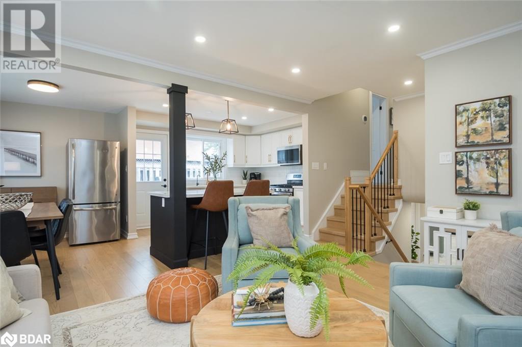 












137 WAKEFIELD Road

,
Milton,




Ontario
L9T2L7

