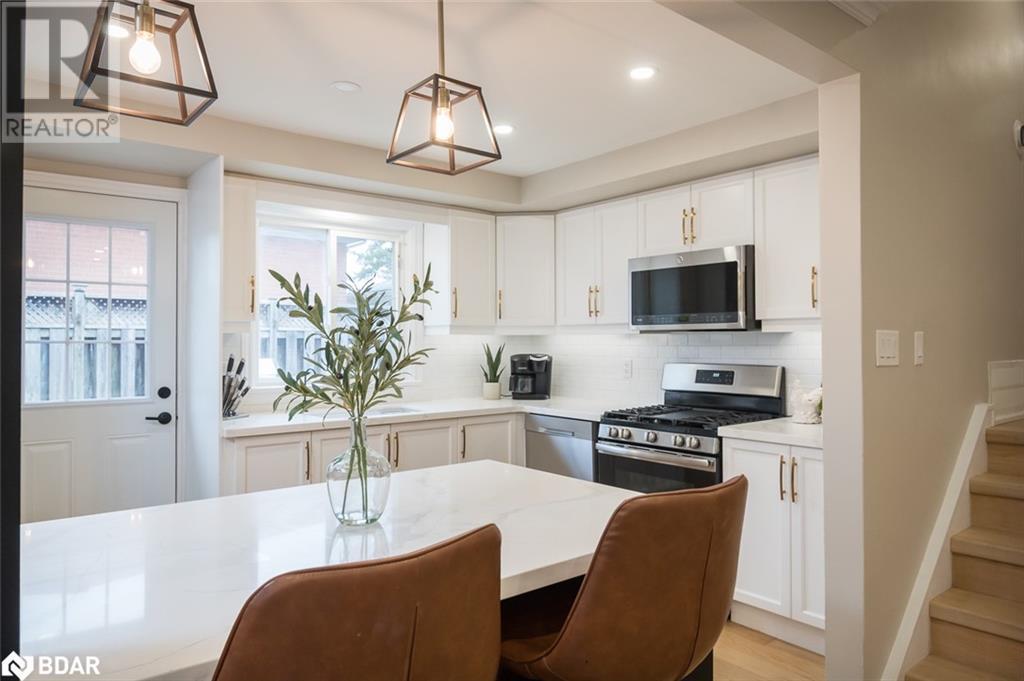 












137 WAKEFIELD Road

,
Milton,




Ontario
L9T2L7

