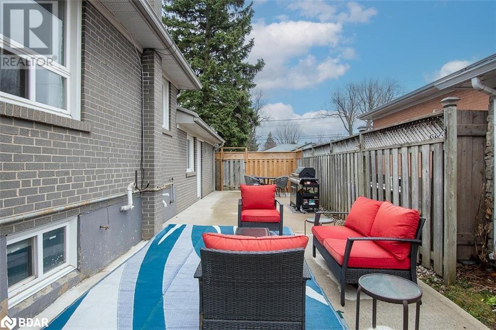 












137 WAKEFIELD Road

,
Milton,




Ontario
L9T2L7


