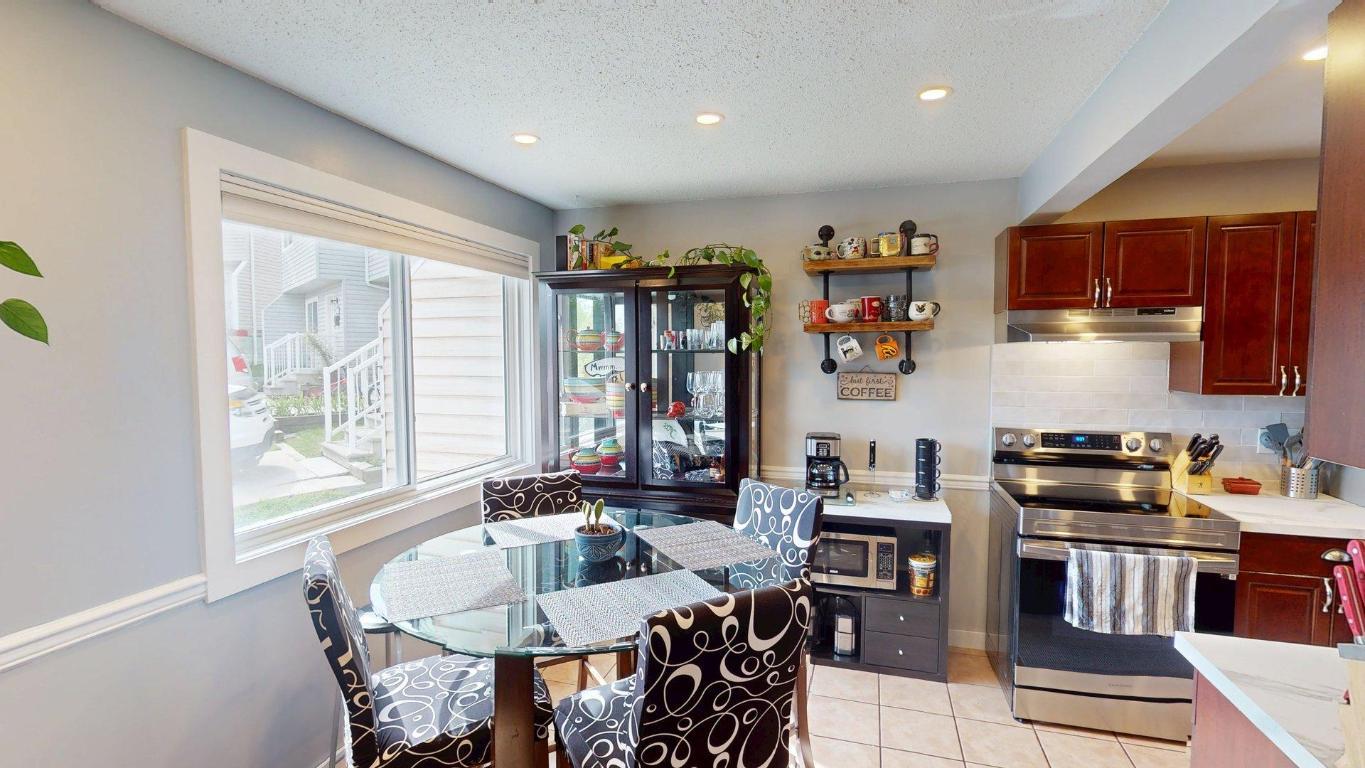 









2205


3rd

Street,
Cranbrook,




BC
V1C 5G7

