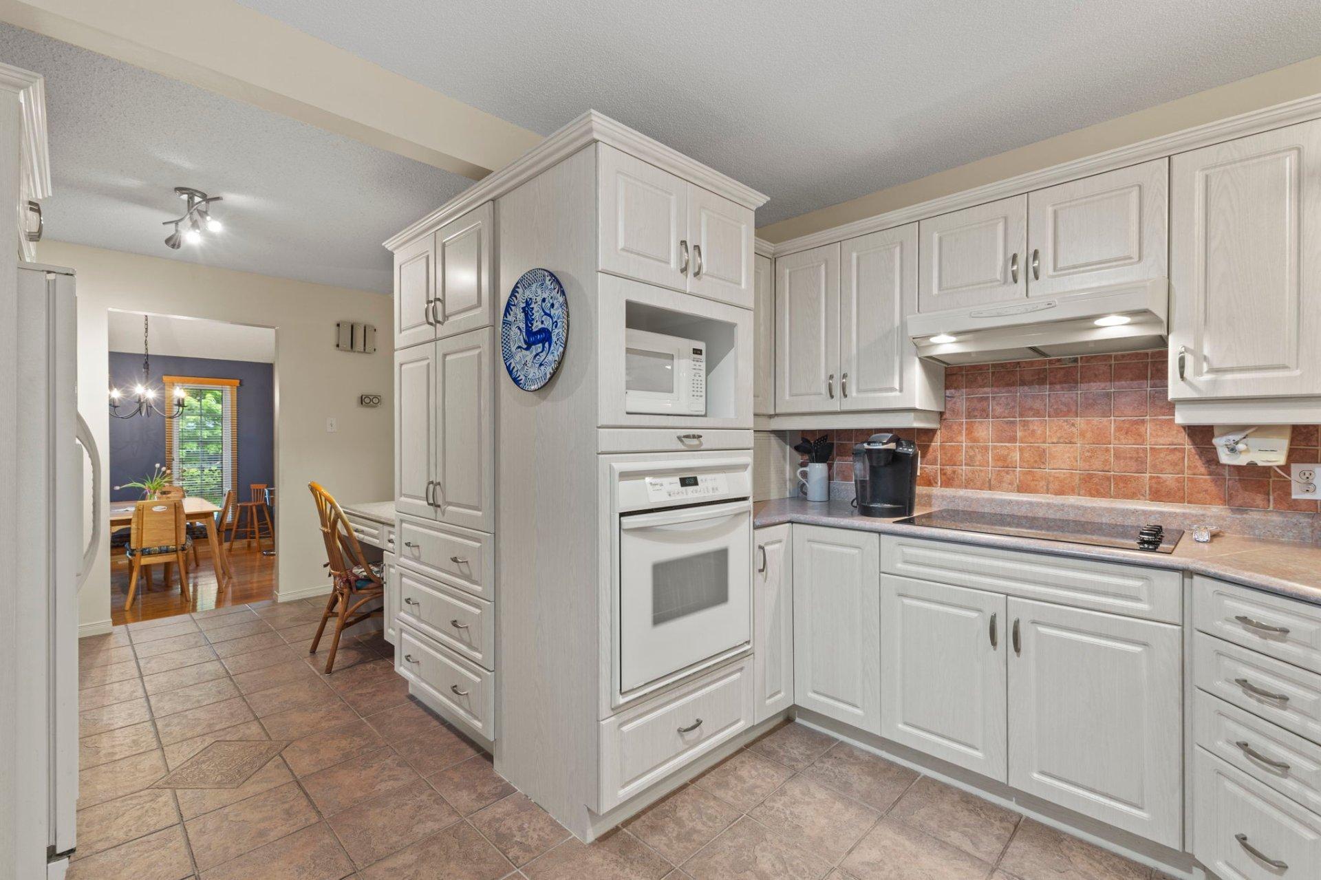 









32


Rue du Père-Bériault

,
Gatineau (Gatineau),




QC
J8V1N2

