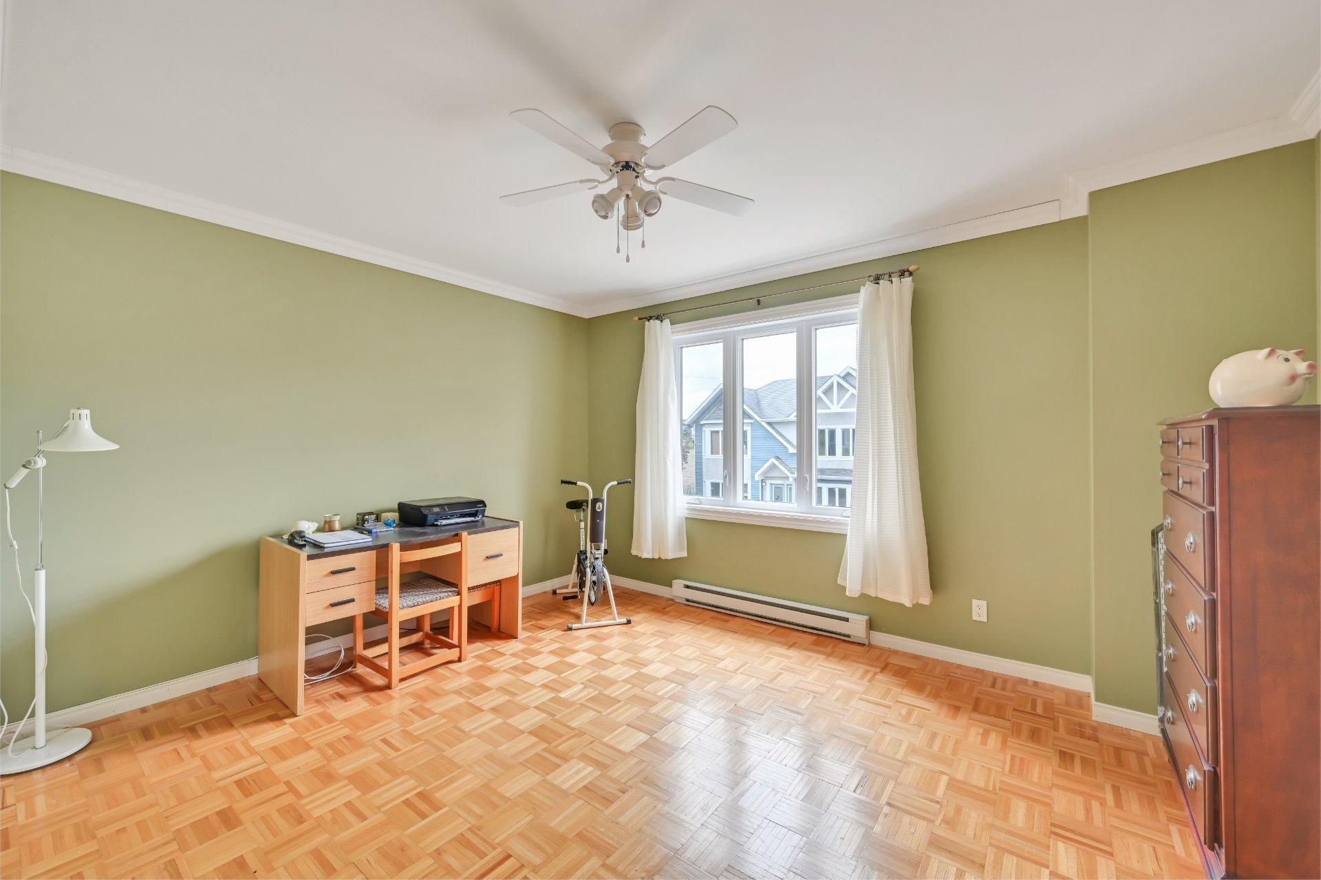 









254


Rue Foucher

,
Saint-Jean-sur-Richelieu,




QC
J3B8P5


