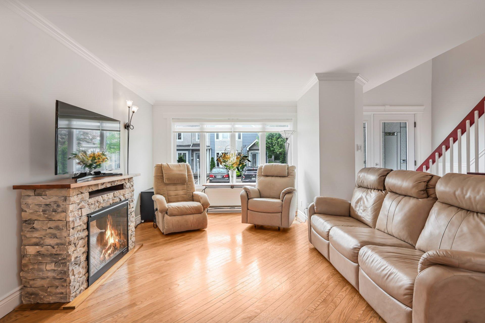 









254


Rue Foucher

,
Saint-Jean-sur-Richelieu,




QC
J3B8P5

