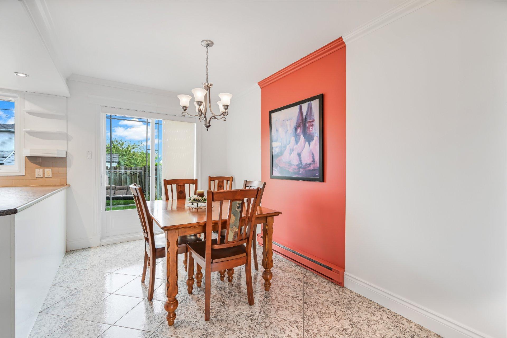 









254


Rue Foucher

,
Saint-Jean-sur-Richelieu,




QC
J3B8P5


