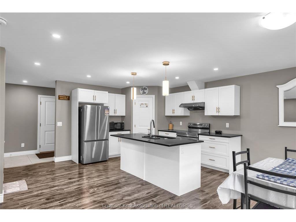 









161


Churchill Park

Road,
Chatham,




ON
N7M 0T9

