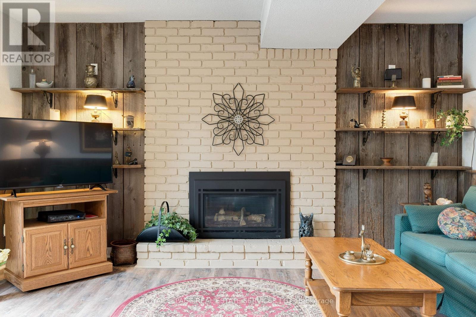 












1285 HART CRESCENT

,
Oakville,




Ontario
L6H2M6

