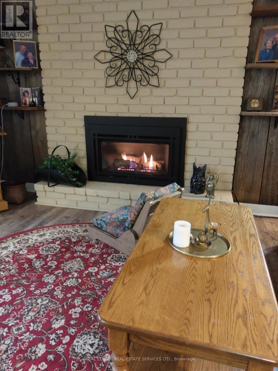 












1285 HART CRESCENT

,
Oakville,




Ontario
L6H2M6

