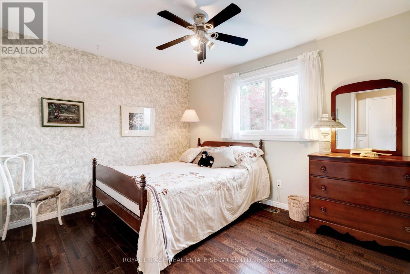 












1285 HART CRESCENT

,
Oakville,




Ontario
L6H2M6

