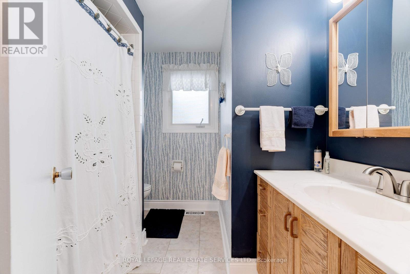 












1285 HART CRESCENT

,
Oakville,




Ontario
L6H2M6

