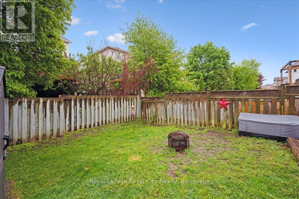 












93 DOYLE DRIVE

,
Guelph (Clairfields/Hanlon Business Park),




Ontario
N1G5B9

