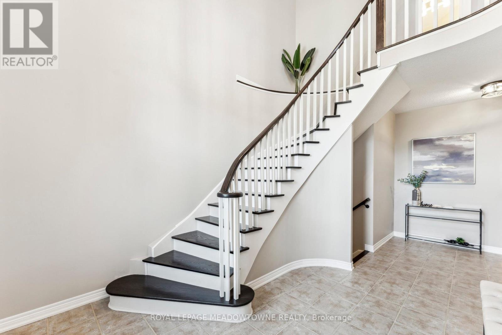












1186 EZARD CRESCENT

,
Milton,




Ontario
L9T6N9

