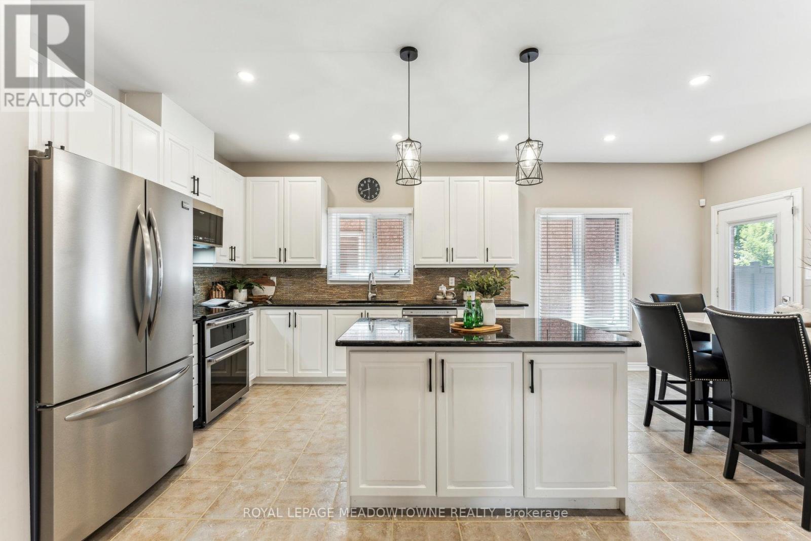 












1186 EZARD CRESCENT

,
Milton,




Ontario
L9T6N9

