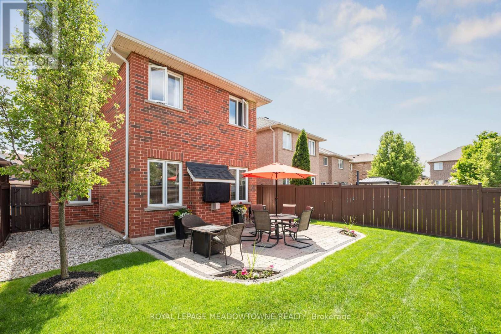 












1186 EZARD CRESCENT

,
Milton,




Ontario
L9T6N9

