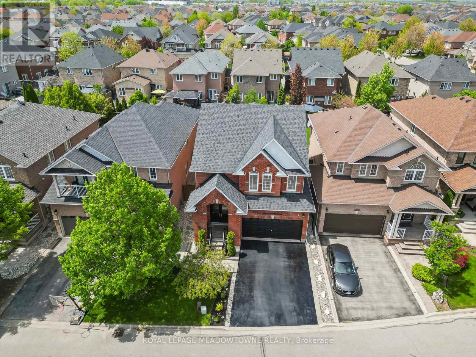 












1186 EZARD CRESCENT

,
Milton,




Ontario
L9T6N9

