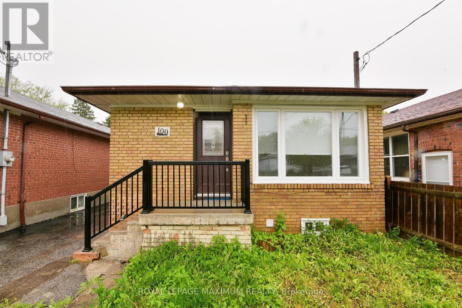 












100 LINDEN AVENUE

,
Toronto,




Ontario
M1K3H8

