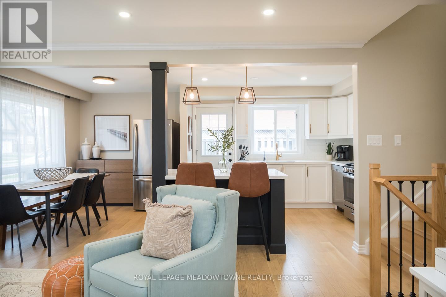 












137 WAKEFIELD ROAD

,
Milton,




Ontario
L9T2L7

