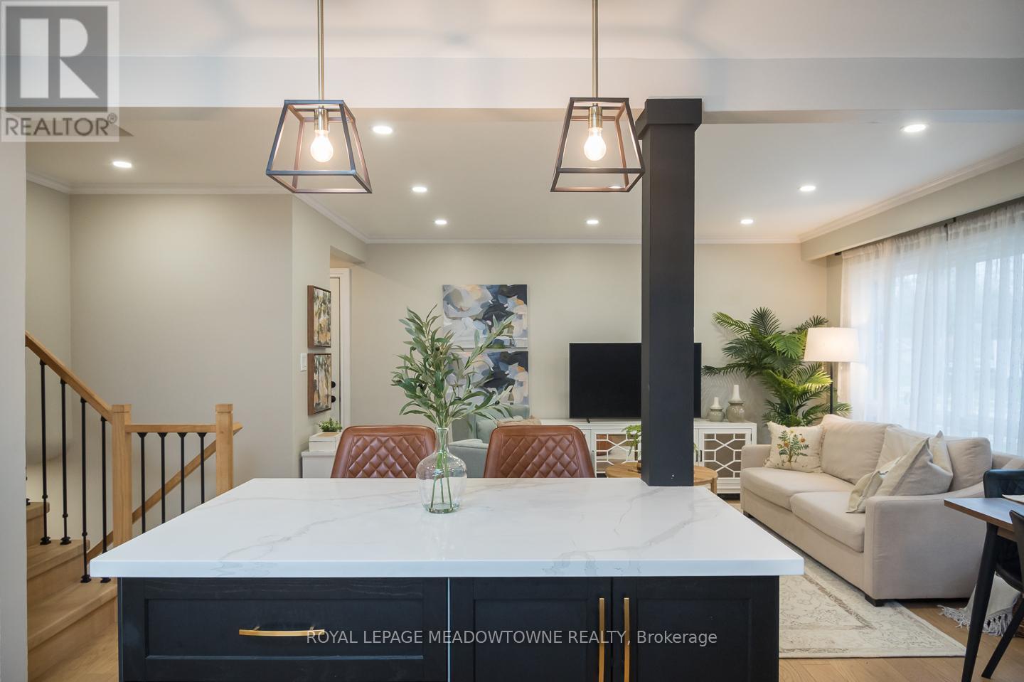 












137 WAKEFIELD ROAD

,
Milton,




Ontario
L9T2L7

