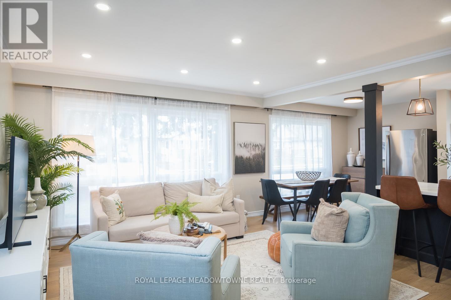 












137 WAKEFIELD ROAD

,
Milton,




Ontario
L9T2L7

